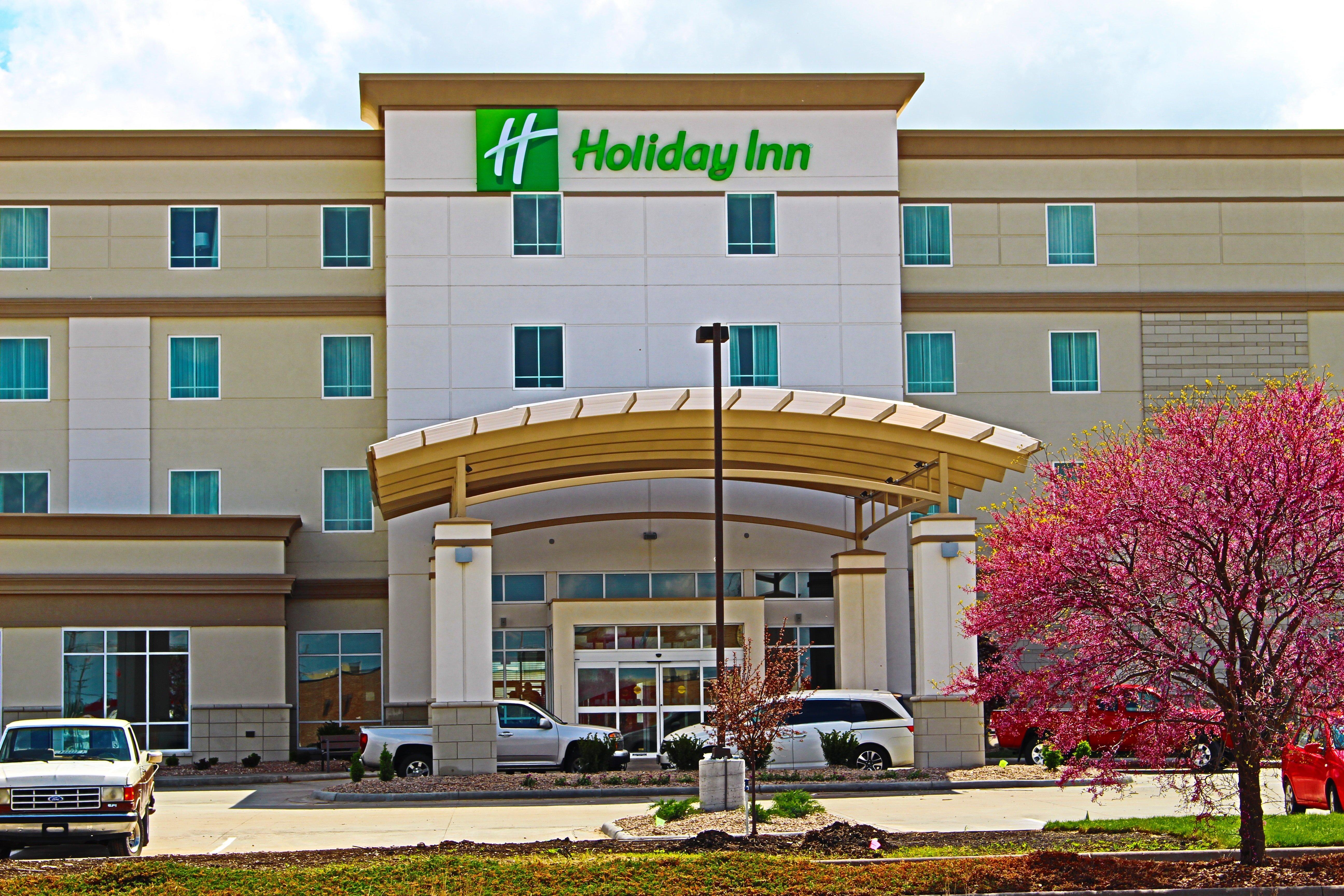 Holiday Inn Salina By Ihg מראה חיצוני תמונה