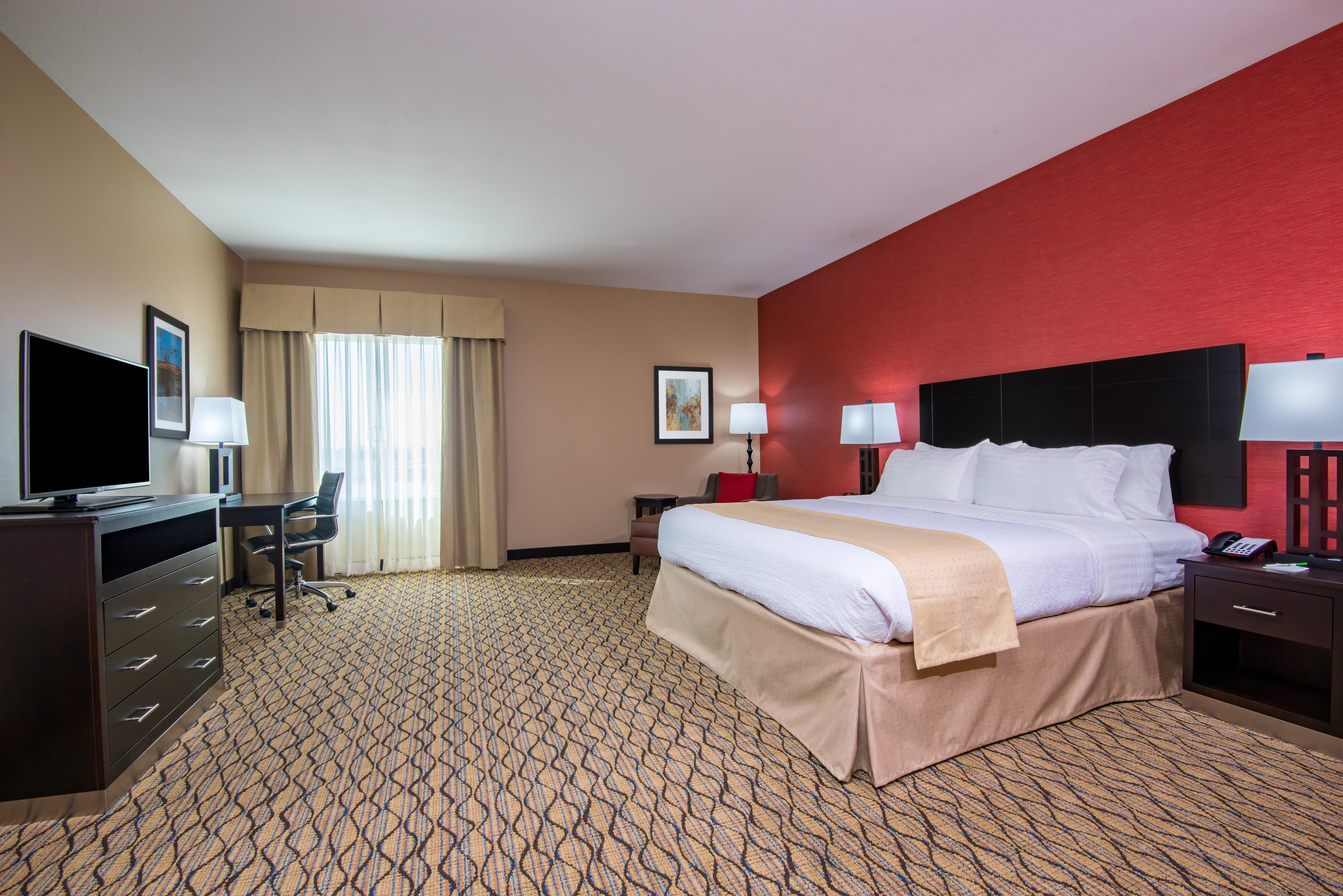 Holiday Inn Salina By Ihg מראה חיצוני תמונה