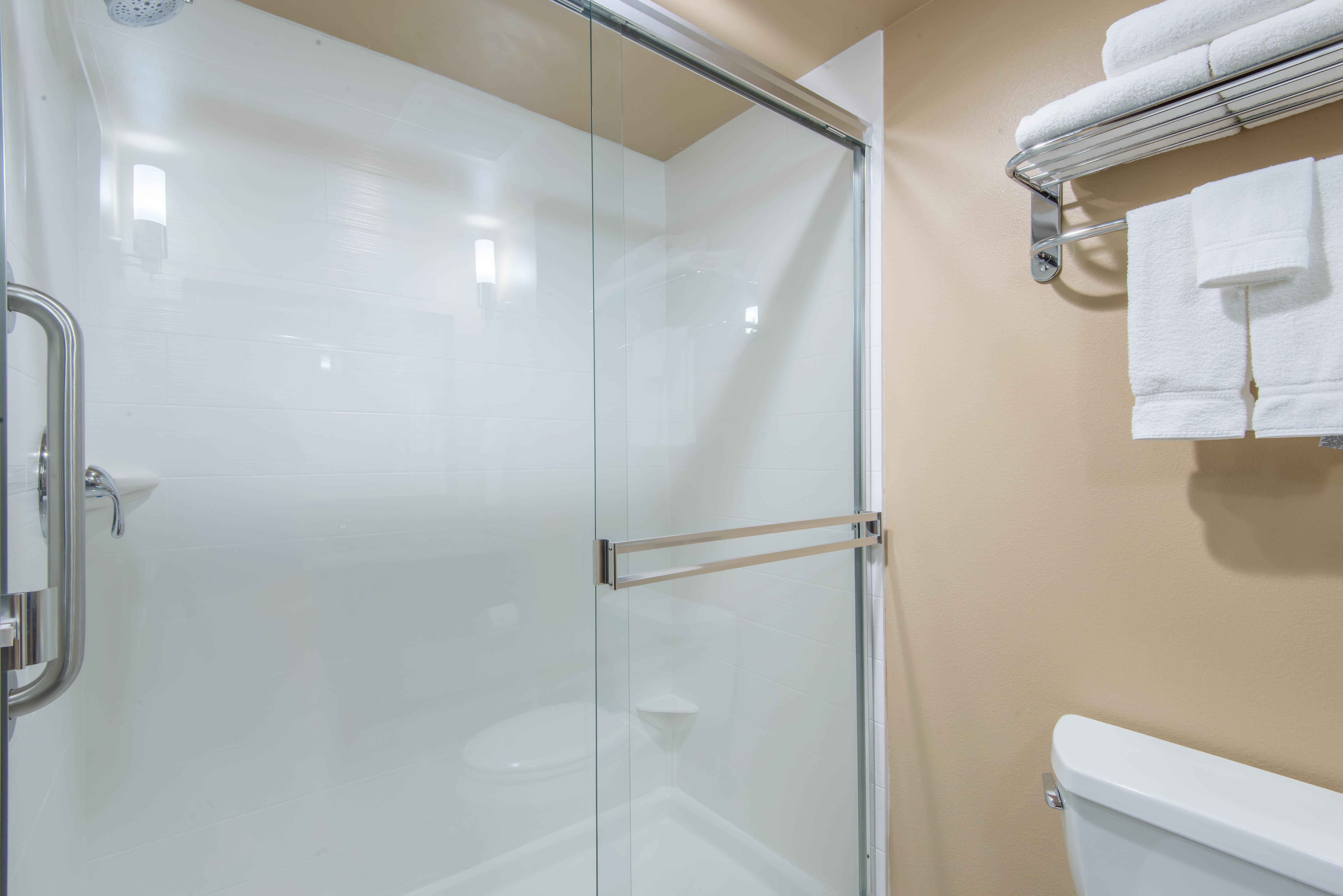 Holiday Inn Salina By Ihg מראה חיצוני תמונה