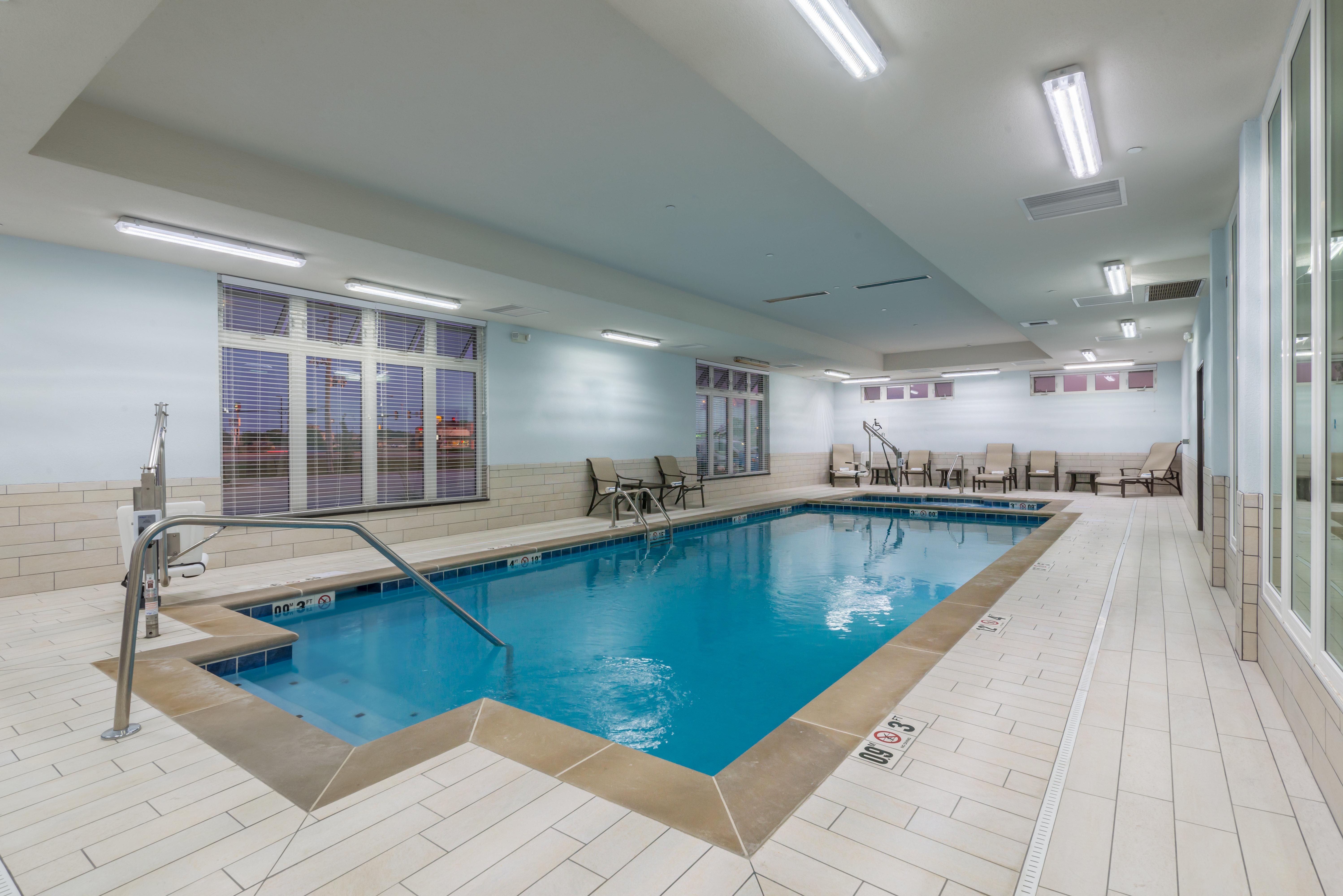 Holiday Inn Salina By Ihg מראה חיצוני תמונה